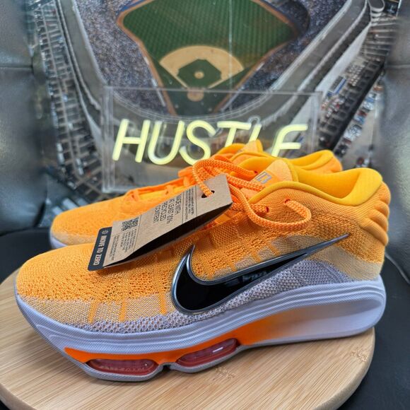 Athletic_Shoes